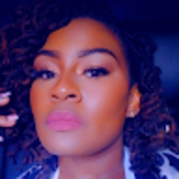 Meet your Posher, Zennifer - Picture 1 of 1